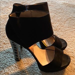 Micheal Kors Josie Open Toe Platform Sandals